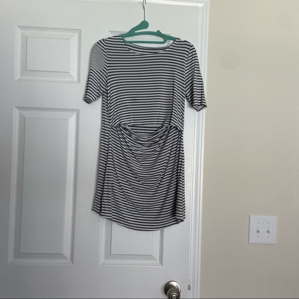 Undercover mama striped nursing shirt